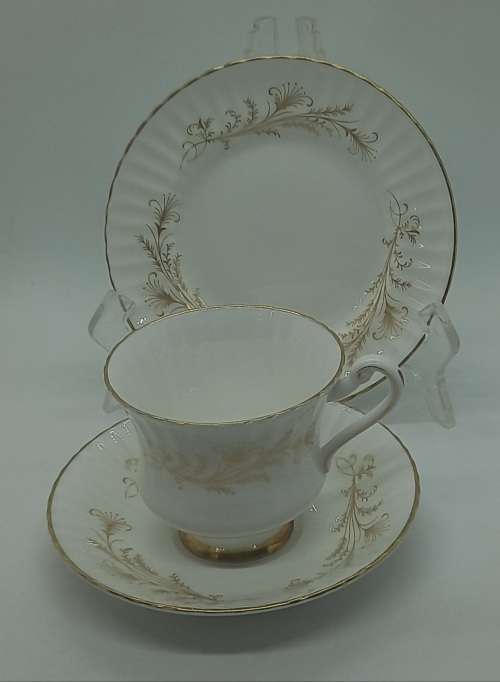 Vintage Paragon Lafayette Tea Trio- By appointment  to the Queen- - 11 available