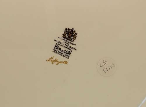 Vintage Paragon Lafayette CAKE PLATE- By appointment  to the Queen- Mint condition
