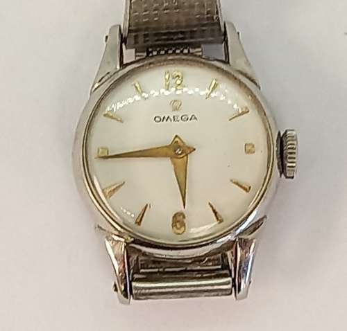 1952 Omega Ladies watch -17 Jewels - NOT WORKING -Movement 13037270  see description