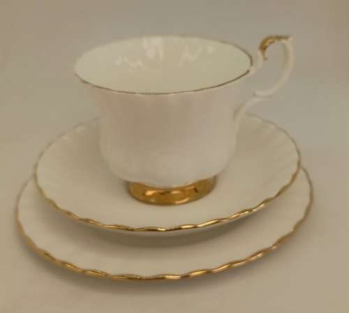 Vintage Royal Albert Val D'or -Tea Trio - (The Cup ear was repaired )