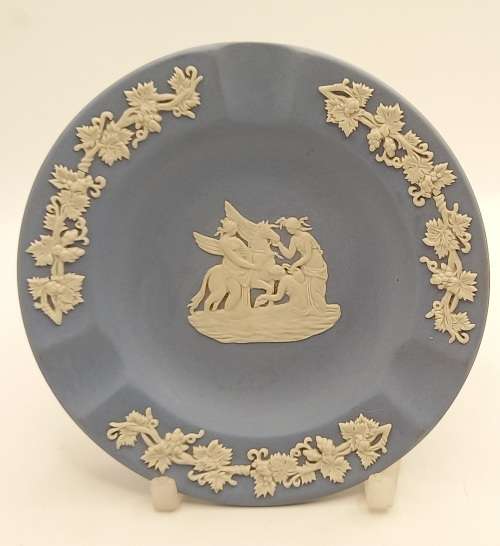 Vintage Wedgwood  Jasperware  ashtray  Made in England 115mm