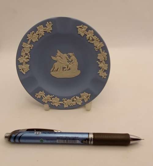 Vintage Wedgwood  Jasperware  ashtray  Made in England 115mm