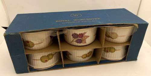 6 Royal Worcester Evesham Flameproof Porcelain Tableware Casserole Dishes - still in Box