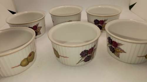 6 Royal Worcester Evesham Flameproof Porcelain Tableware Casserole Dishes - still in Box
