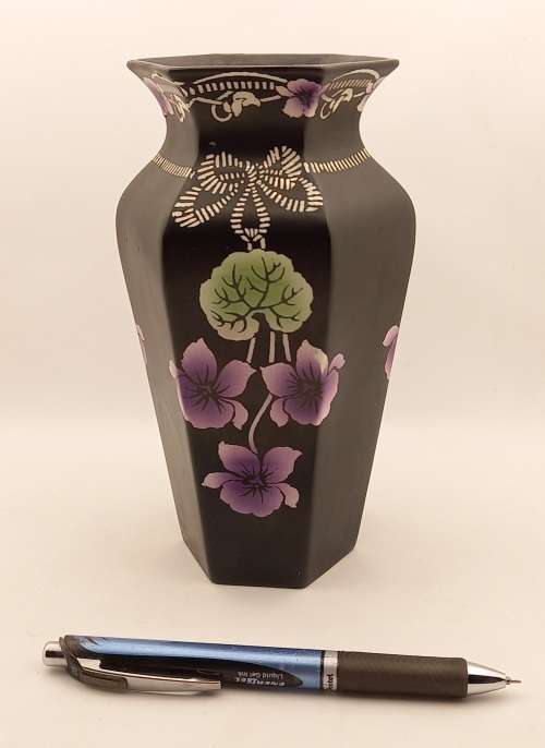 Antique Vintage SHELLY Black Vase Made in England 185x90mm - repaired