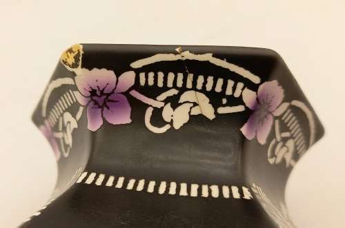 Antique Vintage SHELLY Black Vase Made in England 185x90mm - repaired