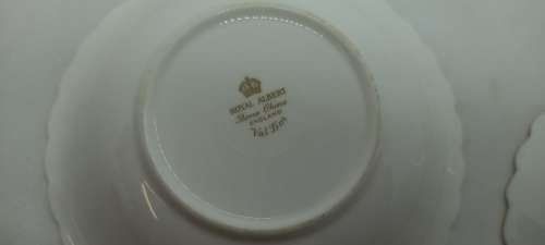 Vintage Royal Albert Val D'or -Dessert bowl  35x139mm -cracked see photos