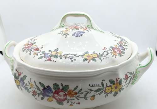 Vintage1942 to 1958 Royal Doulton Tureen  Leighton (D6164) Round Covered Vegetable Server - England