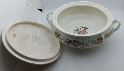 Vintage1942 to 1958 Royal Doulton Tureen  Leighton (D6164) Round Covered Vegetable Server - England