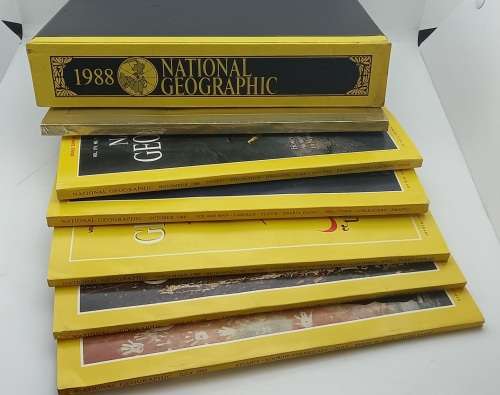 1988 - 6 x National Geographic Magazines July to December in Holder -- Great condition