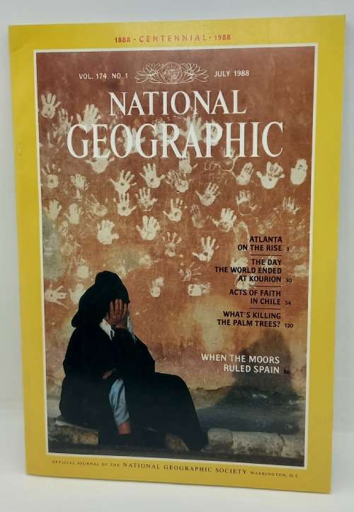 1988 - 6 x National Geographic Magazines July to December in Holder -- Great condition