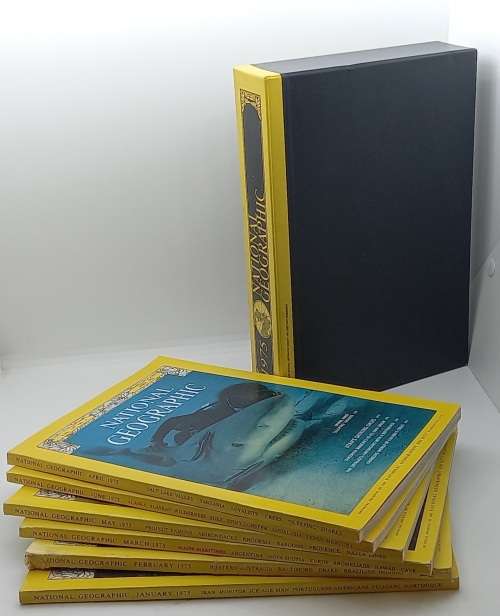 1975 - 6 x National Geographic Magazines January to July in Holder -- Great condition