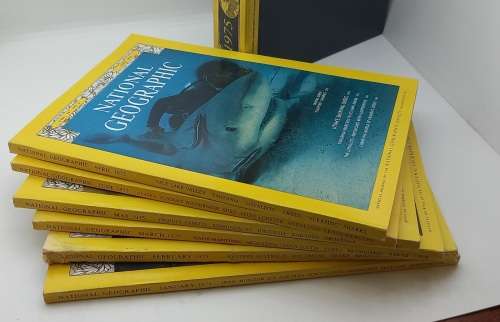 1975 - 6 x National Geographic Magazines January to July in Holder -- Great condition