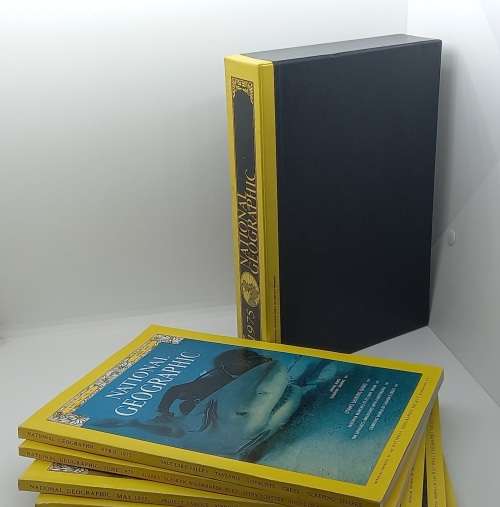 1975 - 6 x National Geographic Magazines January to July in Holder -- Great condition