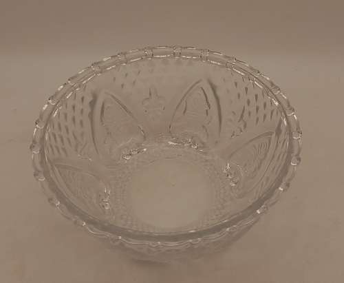 Beautiful Small Detailed Glass Bowl  55x23mm
