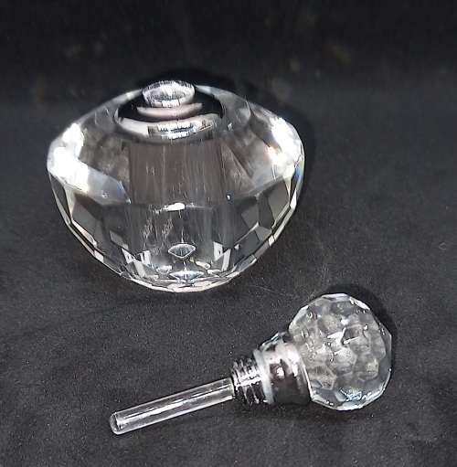 Crystal Cut Glass Crystal 2ML Perfume Bottle Empty Refillable Container 60x50mm
