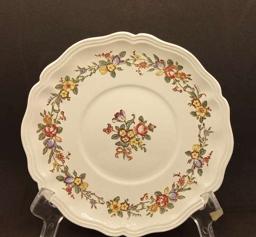 Vintage1942 to 1958  Royal Doulton Leighton (D6164)  Gravy boat with Saucer  - England