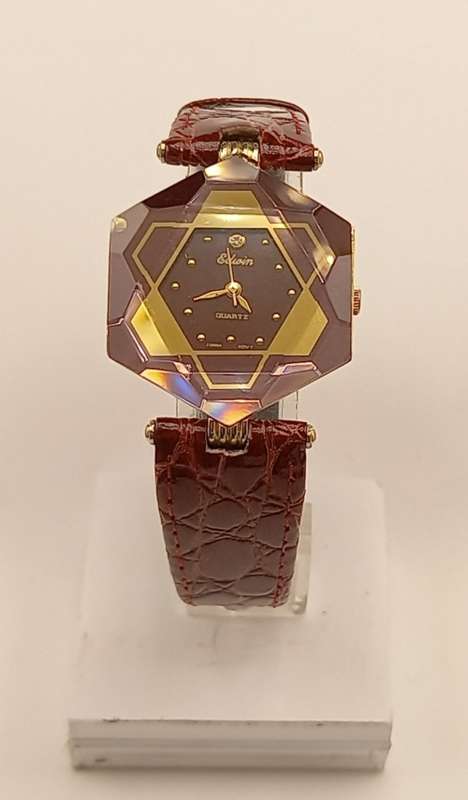 Pre-owned Ladies EDWIN Quartz watch-Japan 2035 movement Leather strap- small nic on glass