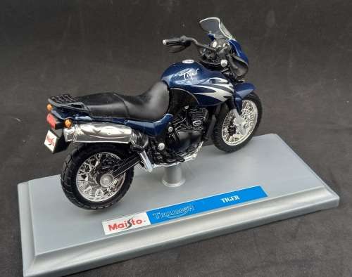 Maisto Triumph Tiger model motorcycle - (No Cover)