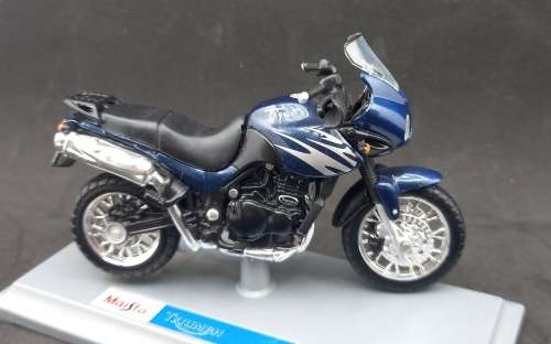 Maisto Triumph Tiger model motorcycle - (No Cover)