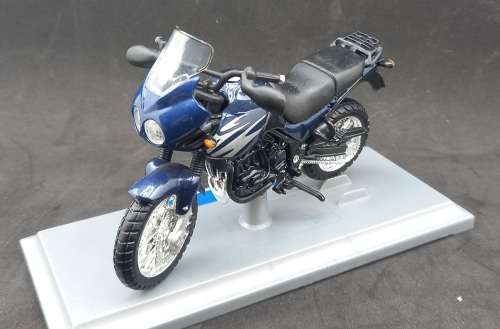 Maisto Triumph Tiger model motorcycle - (No Cover)