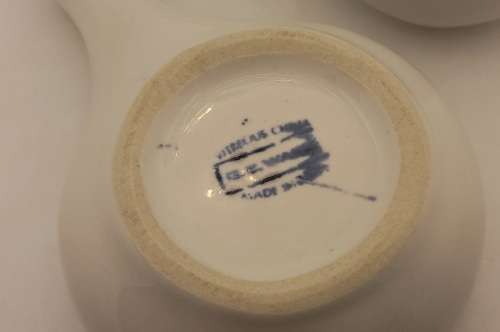 2 x Vitreous China G.C. Ware  Snail dishes made in R.S.A hold 6 snails (60x190x125mm