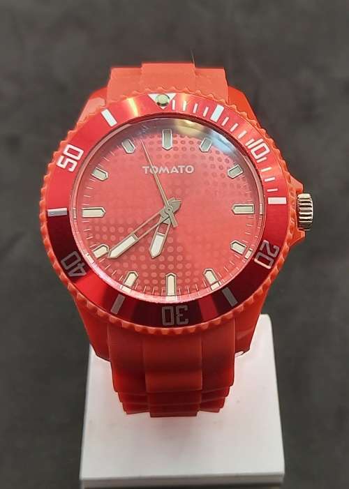 Unused Mens Red 3ATM Tomato T13-4131 Watch-Rubber Strap-Needs Battery-No Box