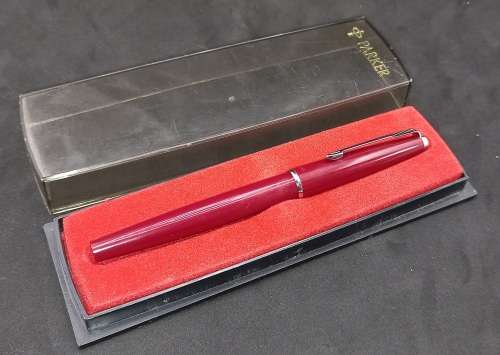 Vintage Maroon Parker 45 Arrow in Case -England  - Cartridge is empty -Fine Nib-Clutch ring missing