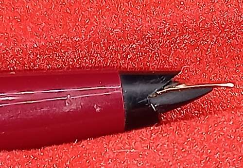 Vintage Maroon Parker 45 Arrow in Case -England  - Cartridge is empty -Fine Nib-Clutch ring missing
