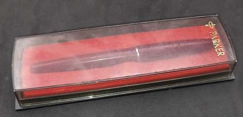 Vintage Maroon Parker 45 Arrow in Case -England  - Cartridge is empty -Fine Nib-Clutch ring missing