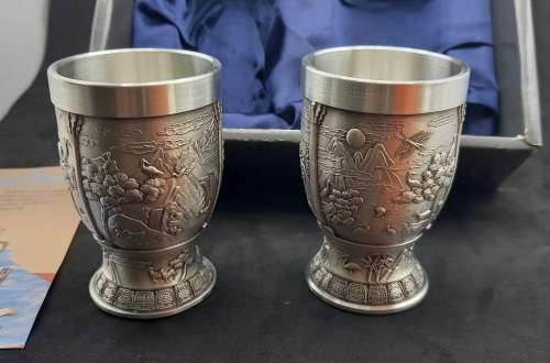 2 Detailed Renaissance Pewter Vases - Boxed 85mm- Unused