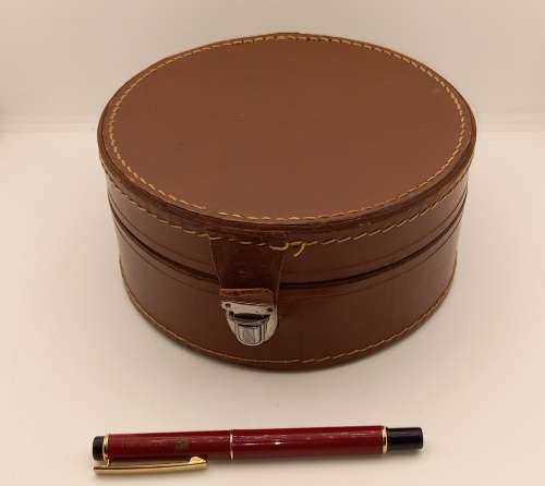 Vintage Genuine Leather Collar and Stud Box 87x185mm-Great condition