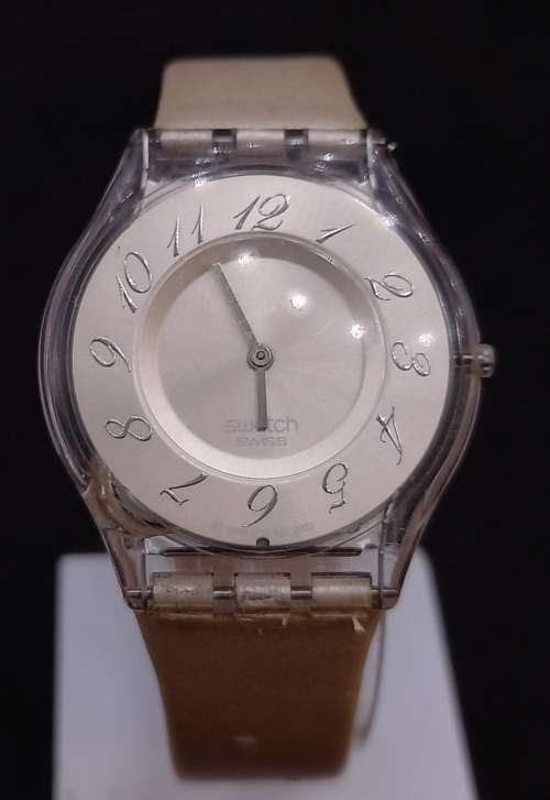 Pre-owned Ladies  Swiss Swatch quartz watch - Need a Battery -In Case (New OLD stock)