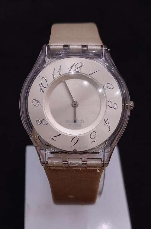 Pre-owned Ladies  Swiss Swatch quartz watch - Need a Battery -In Case (New OLD stock)