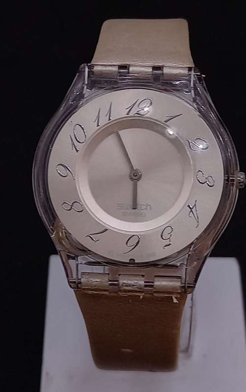 Pre-owned Ladies  Swiss Swatch quartz watch - Need a Battery -In Case (New OLD stock)