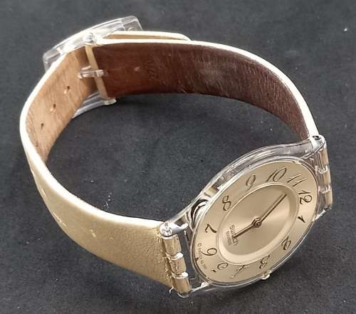 Pre-owned Ladies  Swiss Swatch quartz watch - Need a Battery -In Case (New OLD stock)