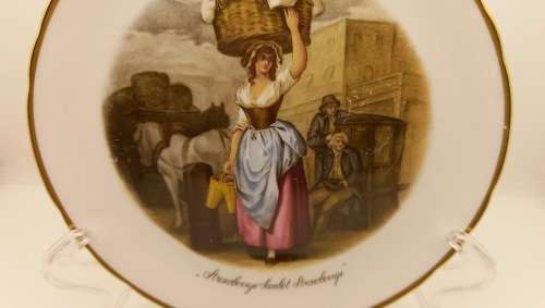 Vintage Tuscan Fine English Bone China'Cries of London' Plate made in England 208mm. Some scratches