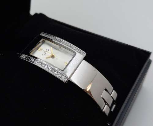 Unused `new` luno Ladies Quarts watch still in Box -metal strap - Need a new Battery -5 available