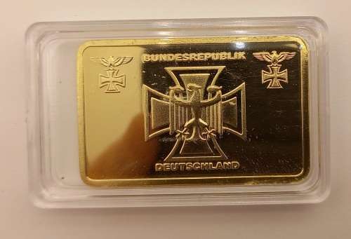 Collectable 24k Gold Plated Nazi Eagle + Iron Cross Bar Germany in Capsule 44x3mm