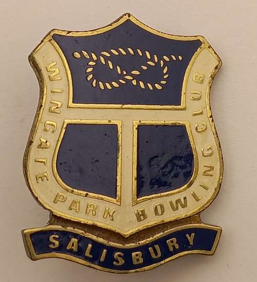 Vintage Wingate Park Bowling Club Salisbury bowling Pin 25x31mm
