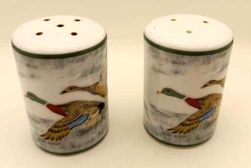 The Blenheim Porcelain Collection Salt & Pepper Set 73x50mm