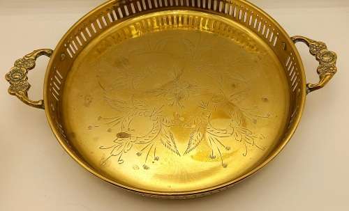 Vintage  Brass Tray 30x260x203mm with 6 Goblets  60x42mm