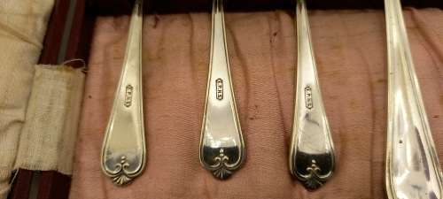 Antique or Vintage EPNS silver plated Cake Fork set in Box