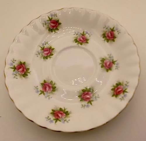 Vintage Royal Albert `Forget-Me-Not Rose` Bone China Saucer 140mm- England