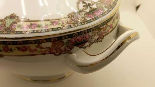Vintage VICTORIA Czechoslovakia China Floral Tureen 200x380x220mm