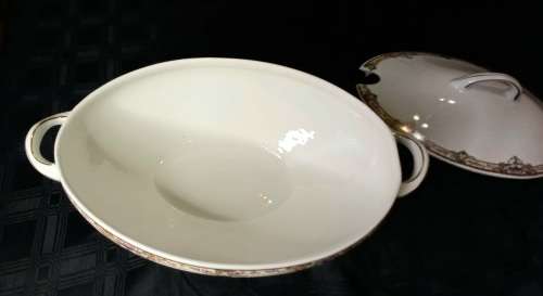 Vintage VICTORIA Czechoslovakia China Floral Tureen 200x380x220mm