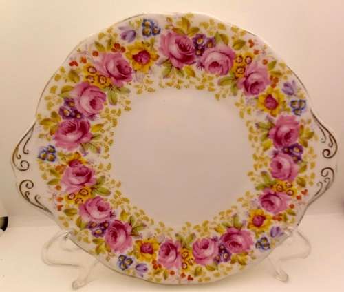 Vintage Royal Albert "Serena" Cake Plate 245x220mm (Gold on rim worn)