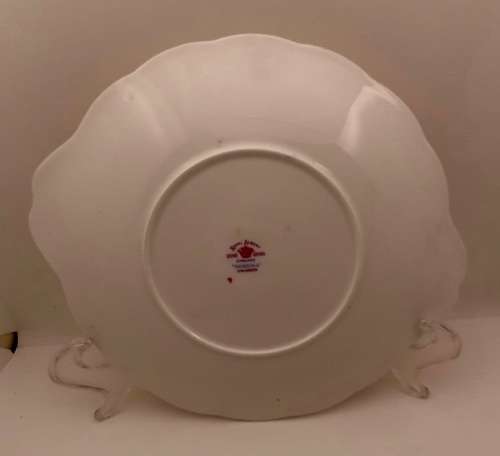 Vintage Royal Albert "Serena" Cake Plate 245x220mm (Gold on rim worn)