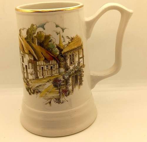 Vintage Mug by Weatherby Royal Falcon Stroke-on Trent England 145x130x100mm