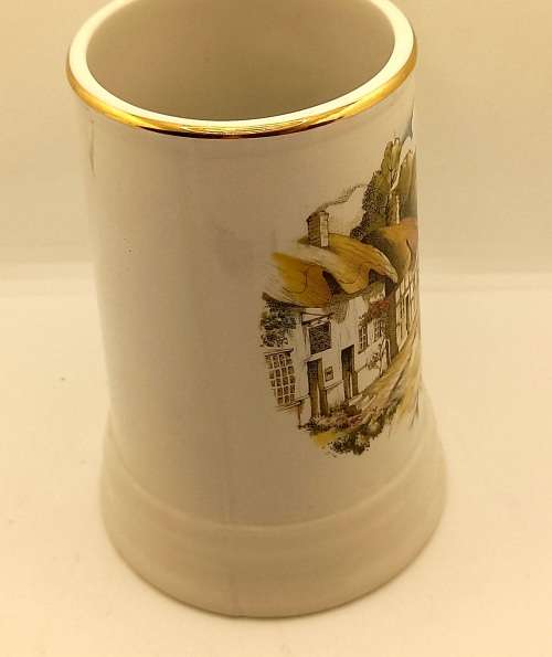 Vintage Mug by Weatherby Royal Falcon Stroke-on Trent England 145x130x100mm